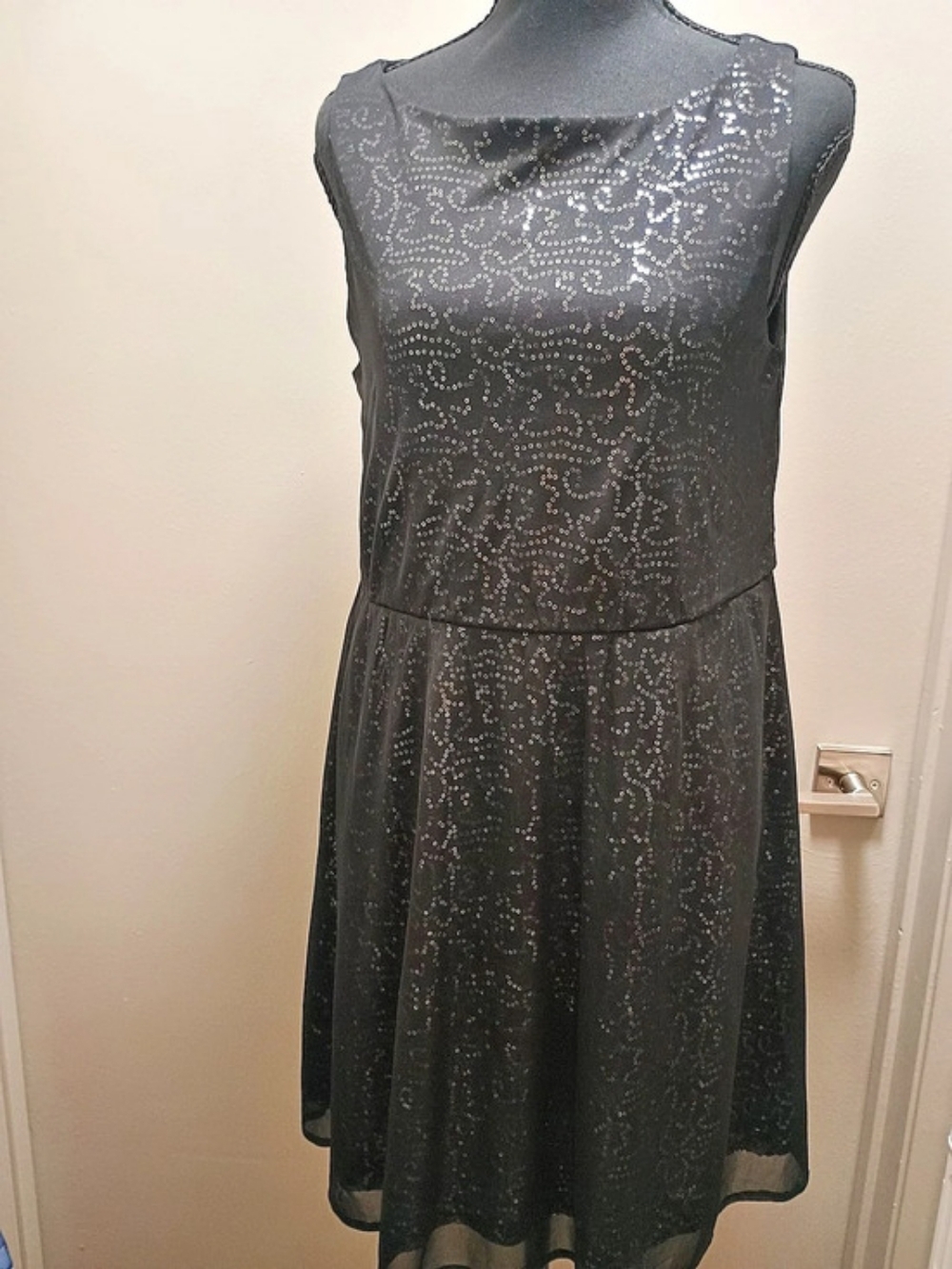 Forever 21 Black Mini Dress Size Medium